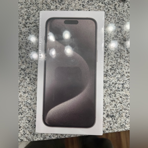 NEW IPHONE 15 MAX PRO